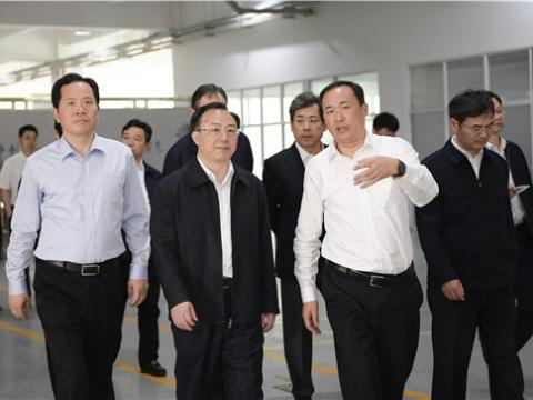 江苏省省长吴政隆莅临利来老牌国际官网app集团走访调研